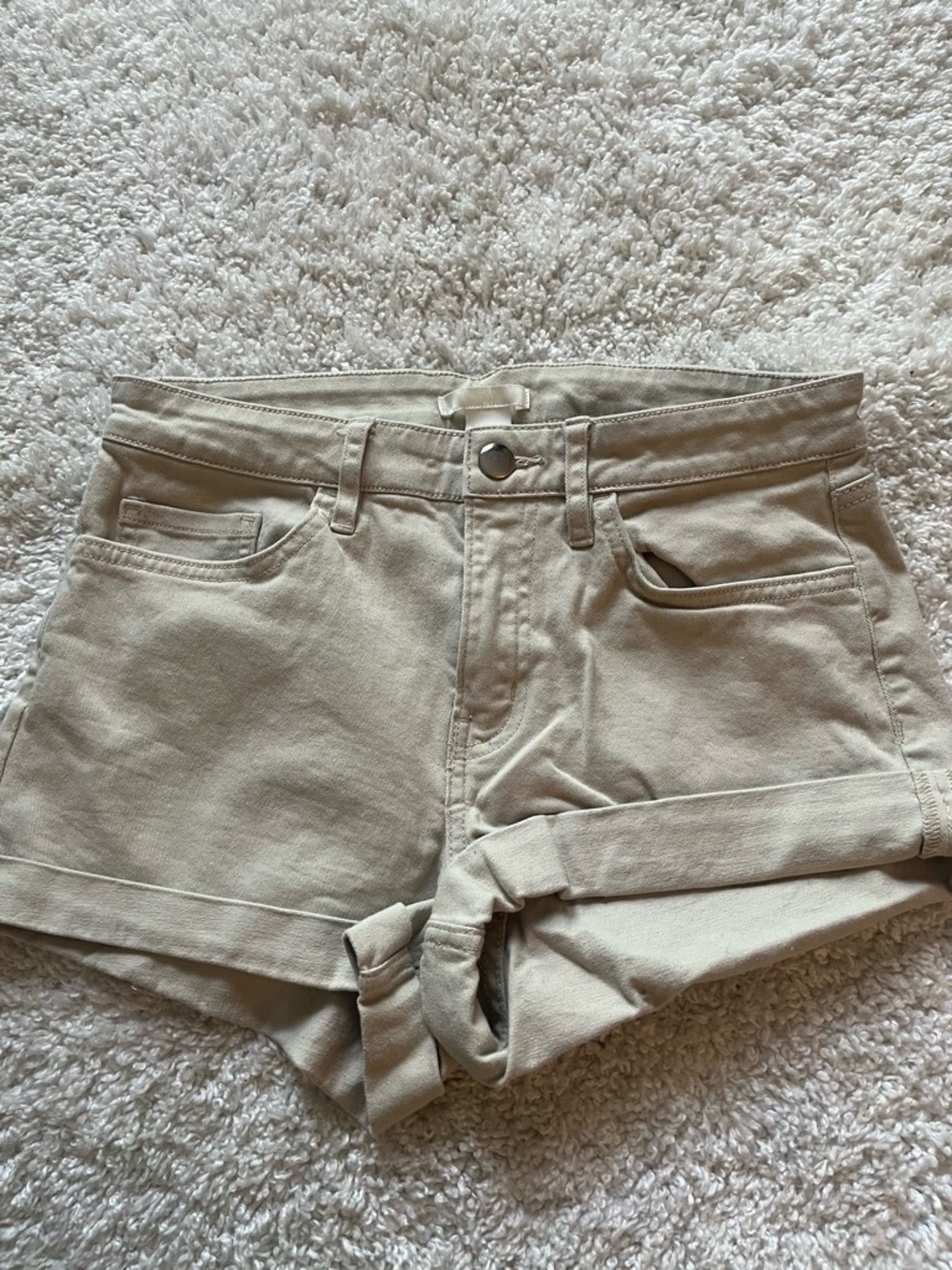 H&M beige rolled cuff shorts